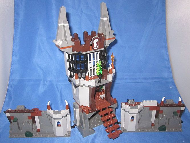 Lego 7097 Castle Trolls Mountain Fortress Kings Missing Figures Some