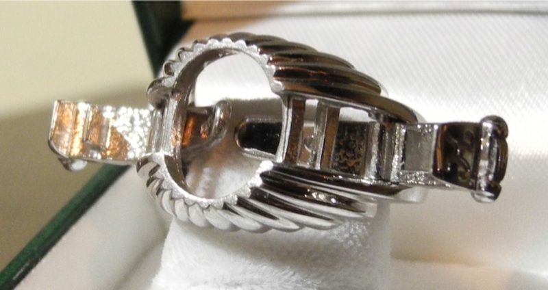 Caerleon Goldman Kolber 14kt Ster Ring Confetti Bezel