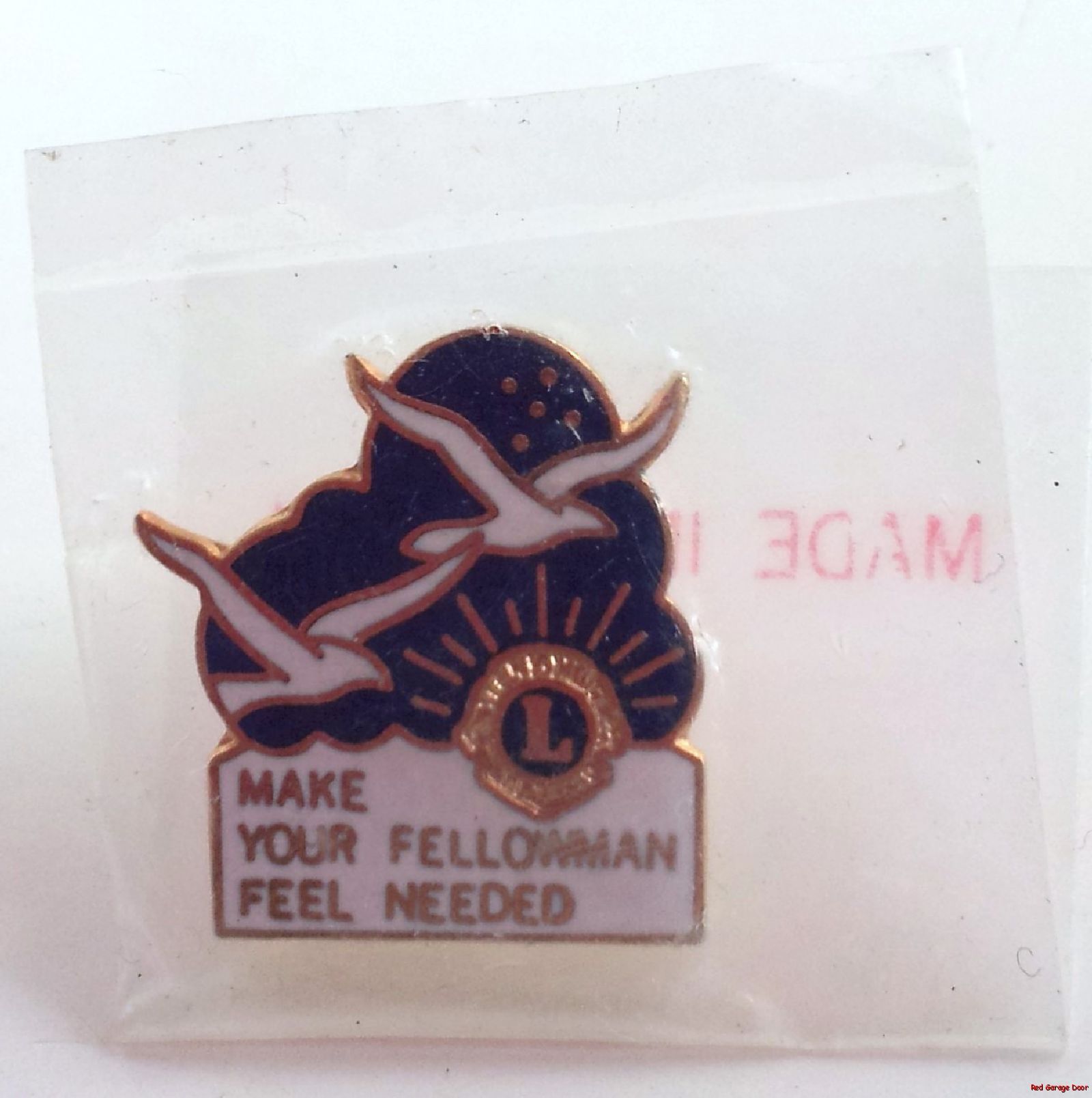 Lions Club Pin Make Your Fellowman Feel Needed White Birds Doves