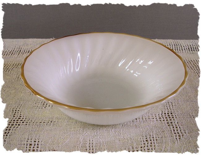 Vintage Anchor Hocking White Swirl Gold Rim Bowl