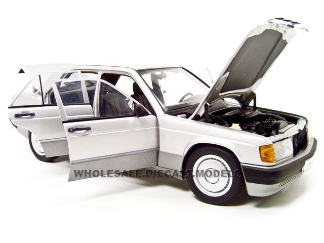 1990 Mercedes 190E 2 0 Silver 1 18 Autoart Model