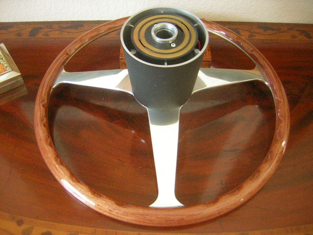 Below Original Nardi Mercedes Hub to fit W107 from 1977 to 1985