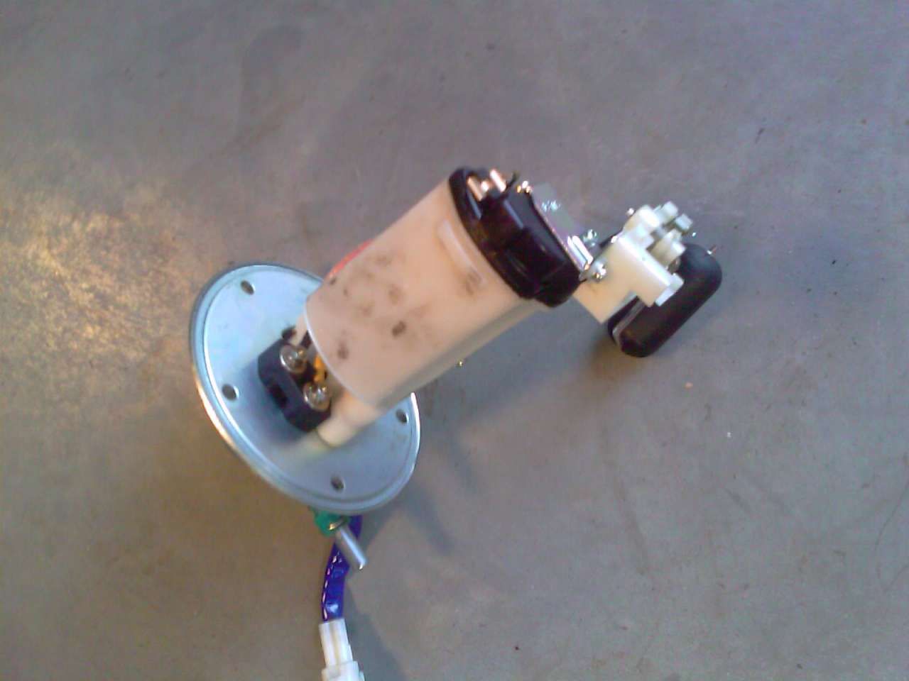 Suzuki GSX R 600 2006   2007 BenzinPumpe (Fuel pump) 200907940