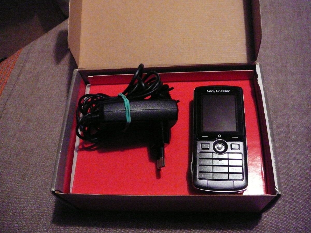 SonyEricsson K 750i in schwarz mit Zubehörpaket