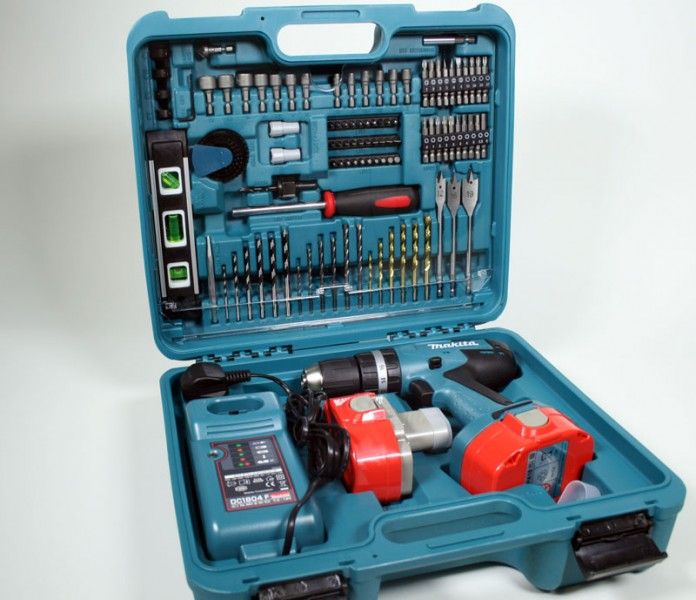 Makita 8391 DWPETK 18V Akku Schlagbohrschrauber Set