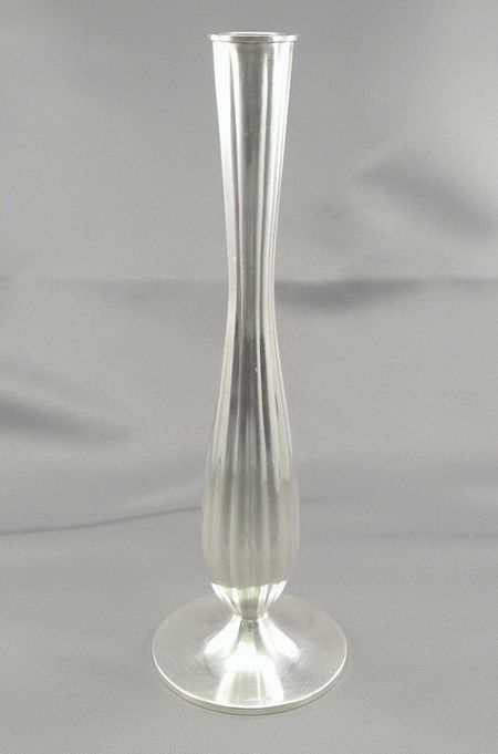 55f  Schlanke elegante Vase aus Silber   Gottlieb Kurz