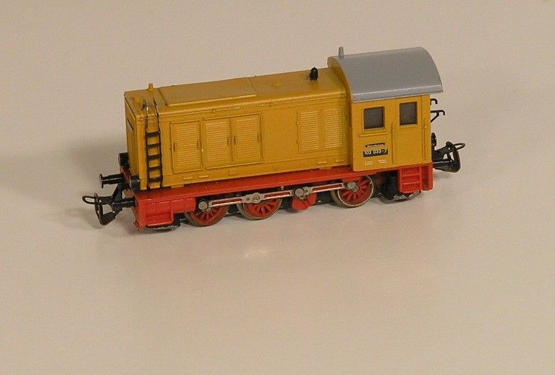 3b08  BTTB 02631 Diesellok BR 103 033 7 Spur TT.