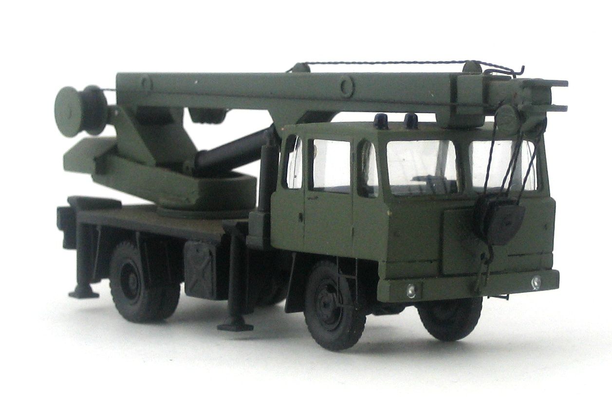 ADK 125 KRANWAGEN OLIVGRÜN NVA H0 / 187 KLEINSERIE