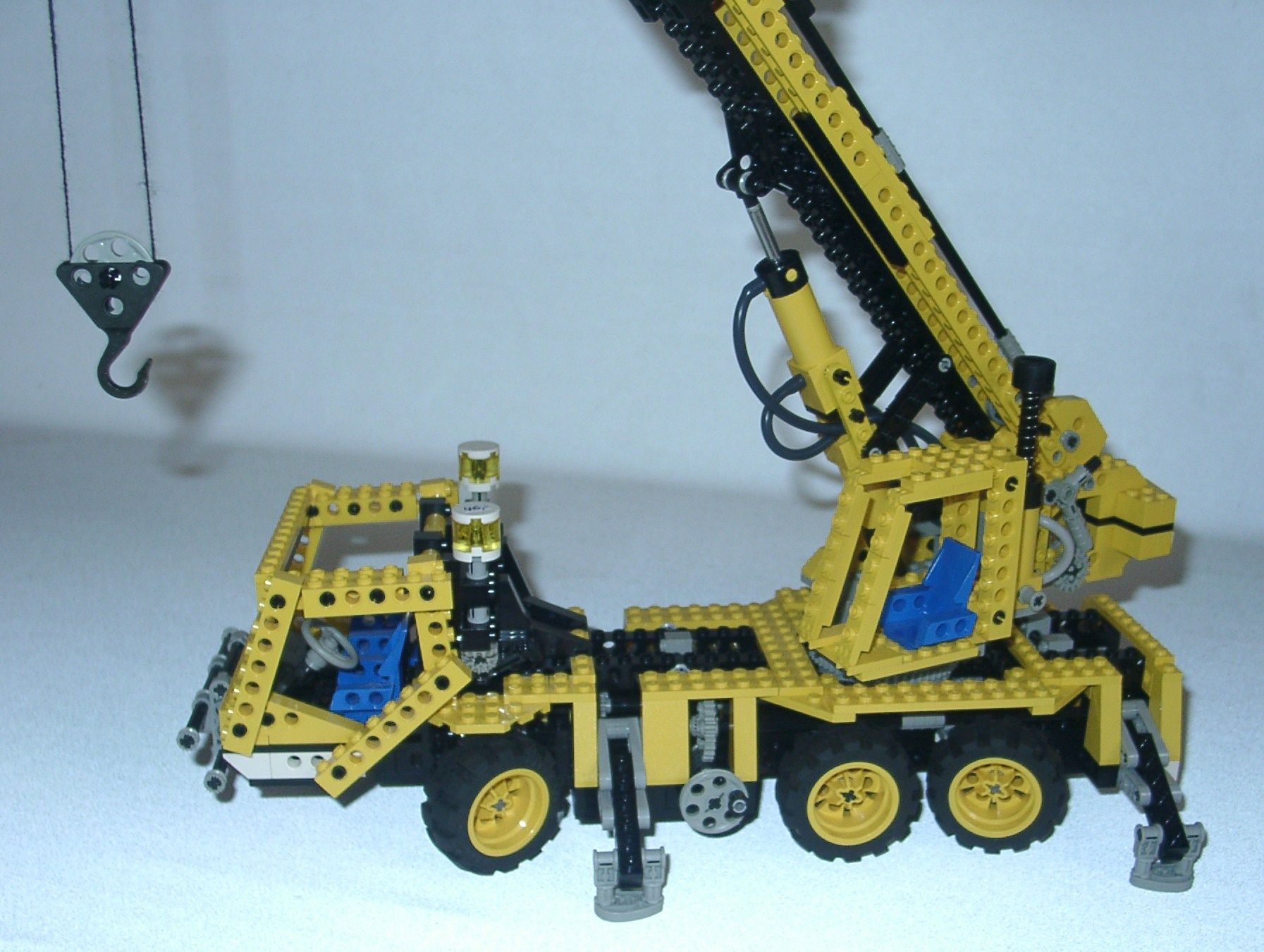 Lego 8460   Pneumatic   3 Achs Autokran   Kranwagen