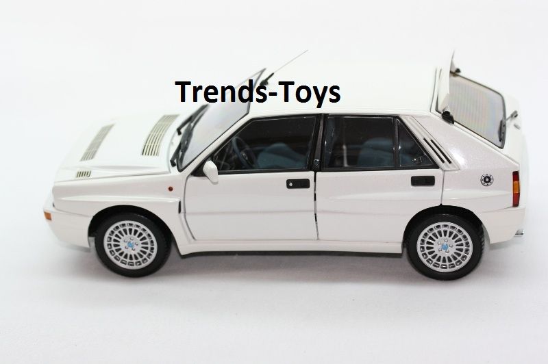 KYOSHO 05912 118 Lancia Delta HF Integrale EVO2 weiss