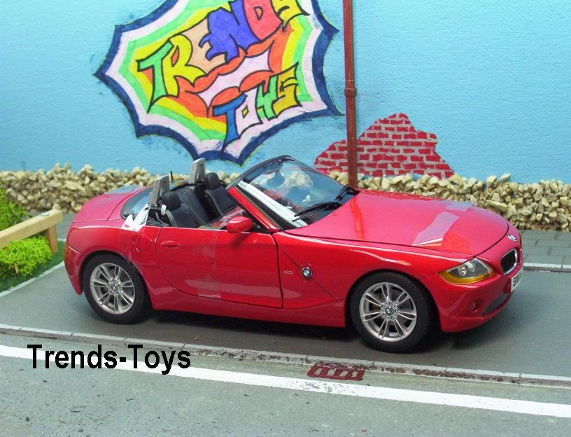 RICKO 04245 118 BMW Z4 rot mit Verdeck