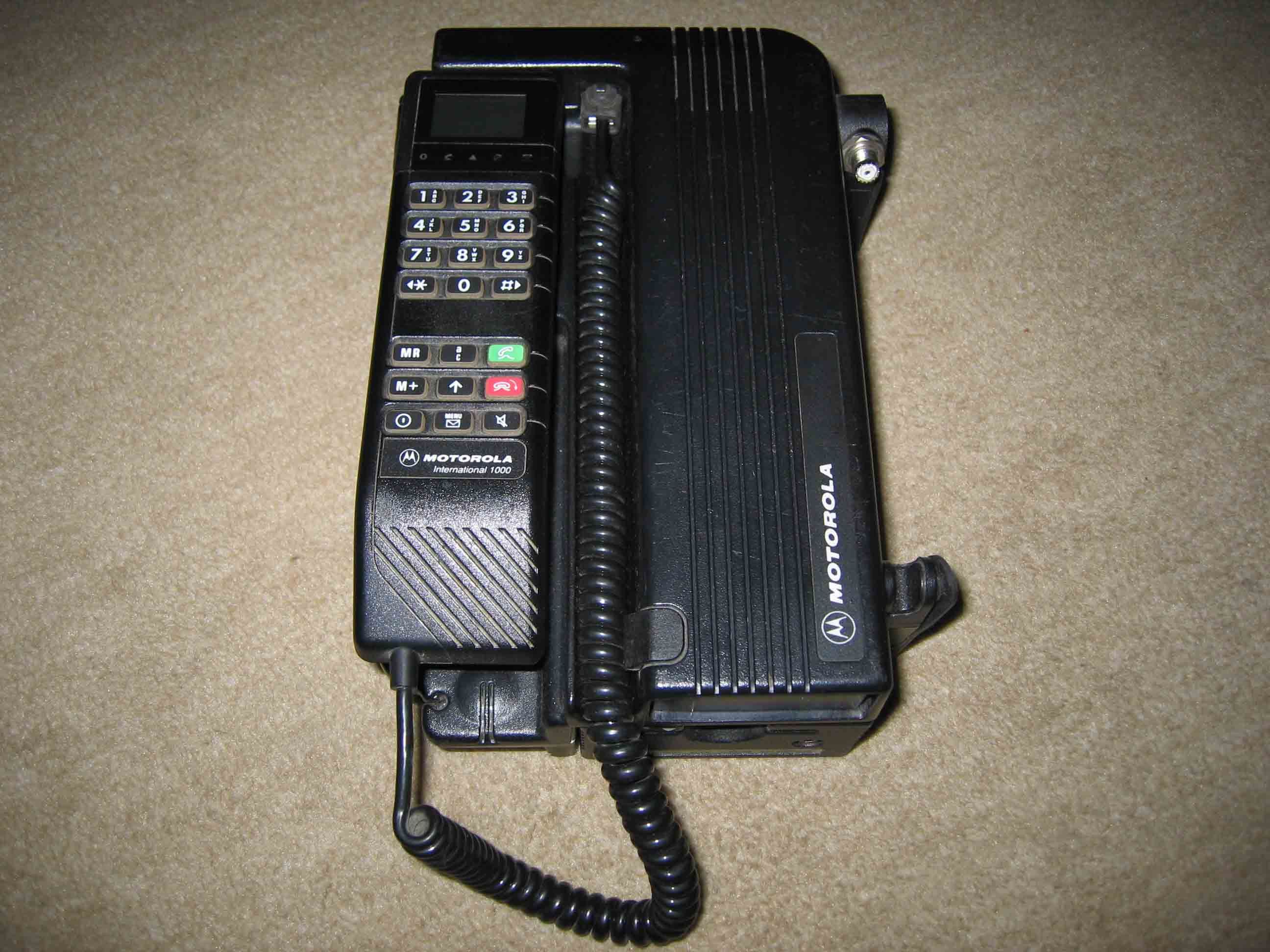 MOTOROLA International 1000   Knochen Vintage Brick Phone Antikes