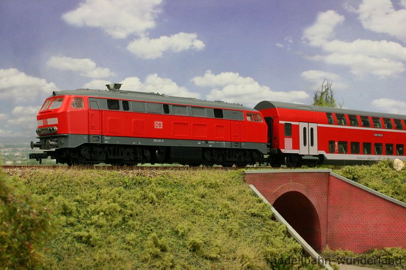 H0 DIGITAL Diesellok BR 218 410 9 + 2x Doppelstockwagen aus 6367