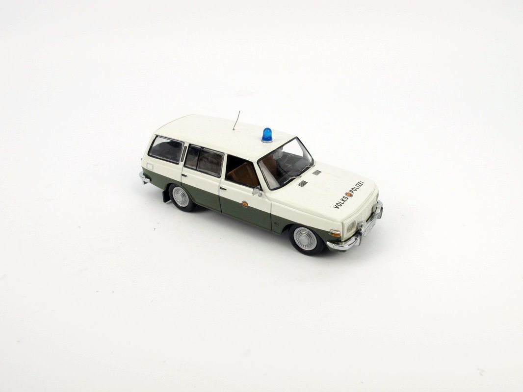 43 Volkspolizei Wartburg 353 Kombi #02/58