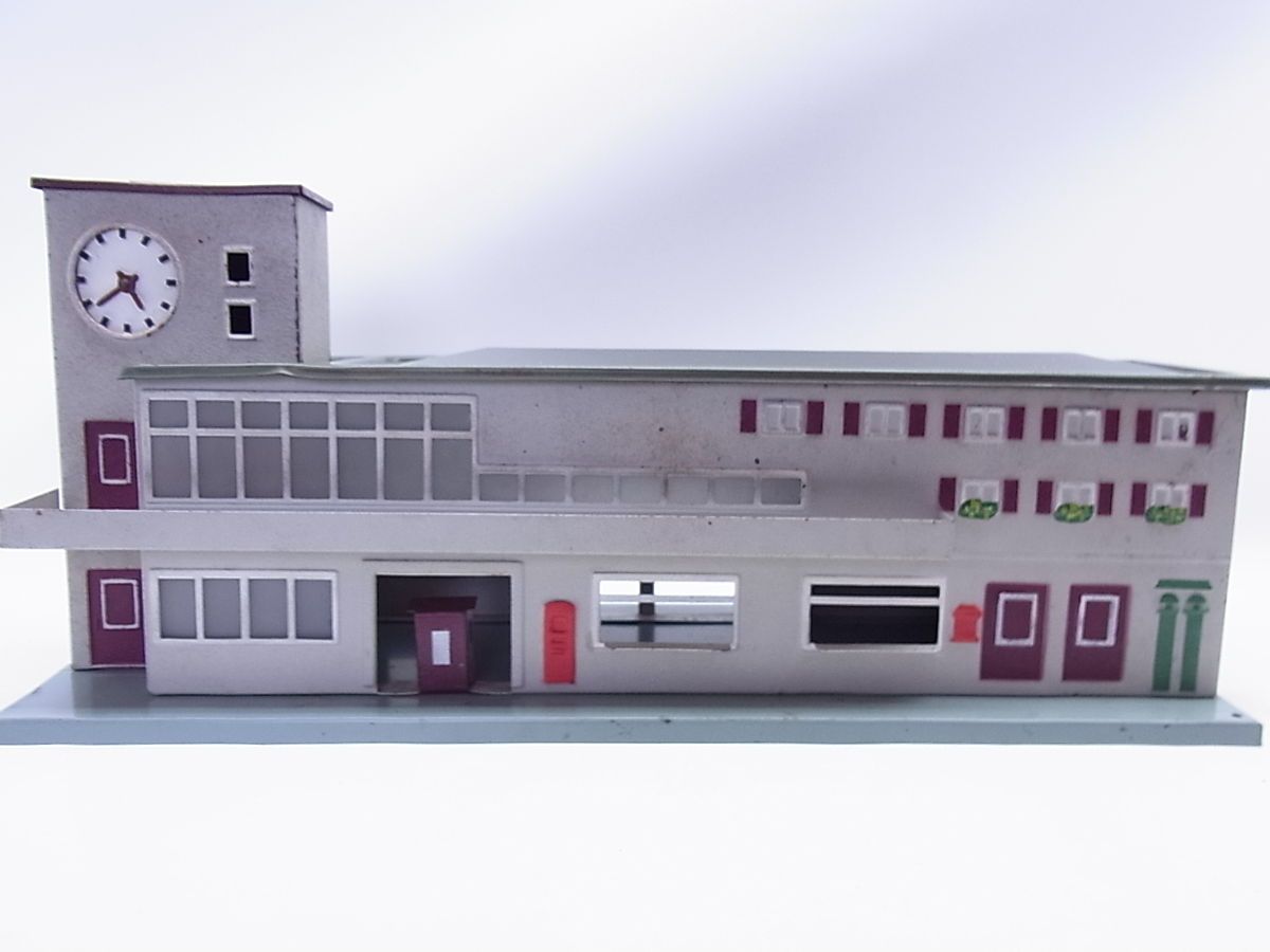 Schoener Maerklin H0 Bahnhof 418 Friedrichshafen Blech letzte Version