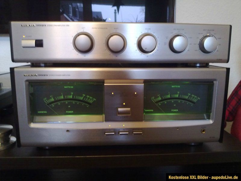 Onkyo Integra 3890 Vorstufe der Extraklasse mit Phono MM/MC und