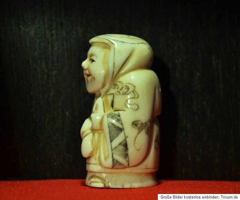 Benzaiten Netsuke Japan  signiert