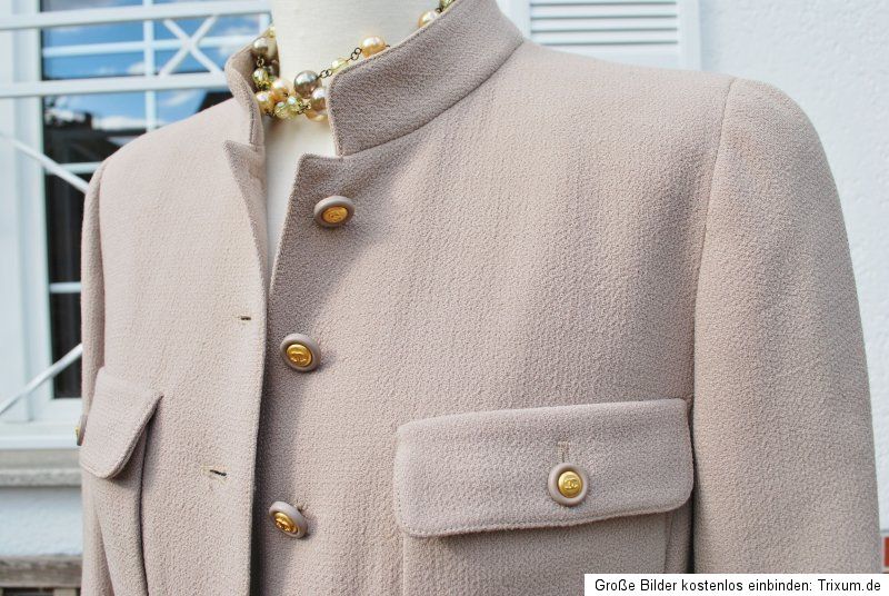 Jacke / Blazer v. CHANEL , Military Stil Versand mit Hermes