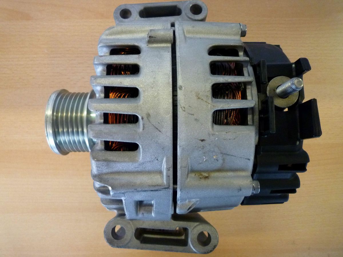 Mercedes Generator A0131546802 w204 C Klasse w906 Sprinter CDI w212