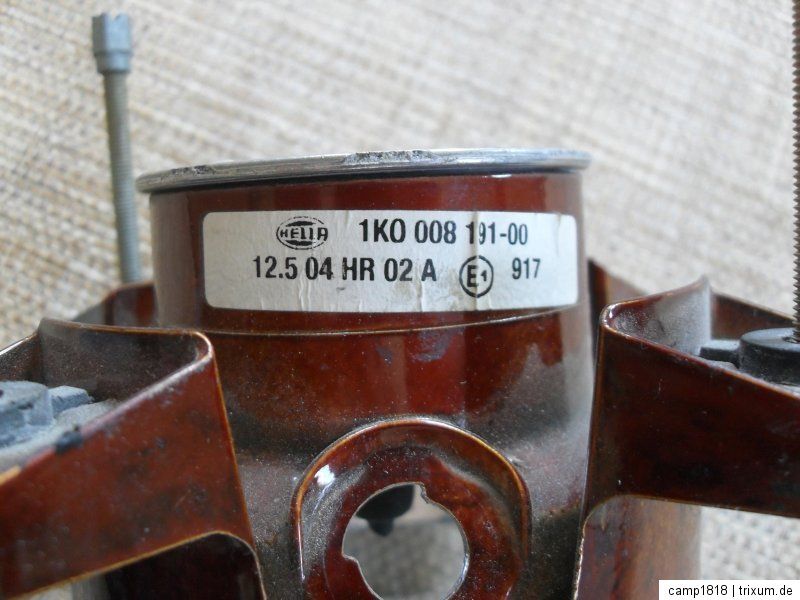 Hella Scheinwerfereinsatz Halogen H7 Scheinwerfer 1K0 008 191 00 L604